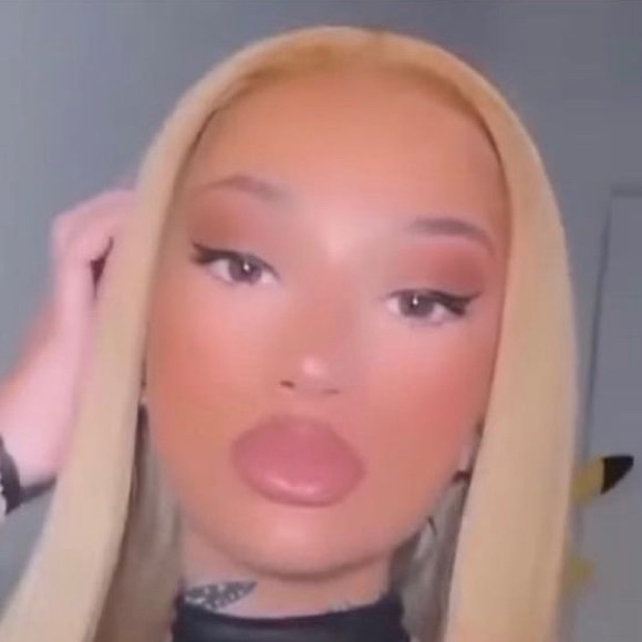 Meet your Posher, Gem - Picture 1 of 1